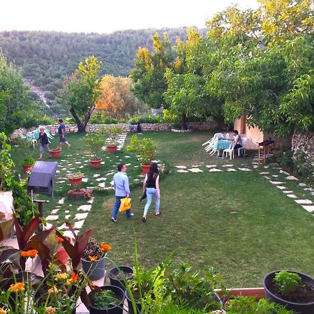 El Achkar Guesthouse Beit ed-Dine Eksteriør billede