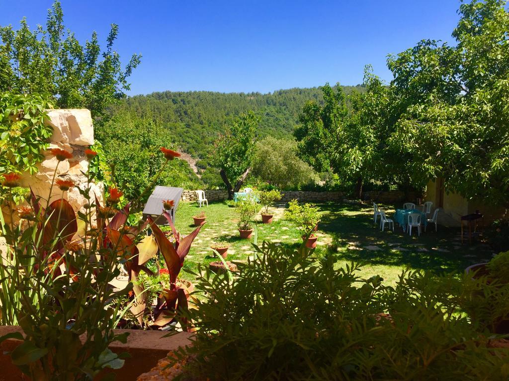 El Achkar Guesthouse Beit ed-Dine Eksteriør billede